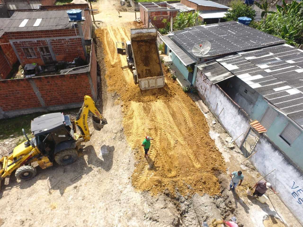 Camacã: Prefeitura realiza Serviço de esgotamento sanitário na Portelinha em São João do Panelinha com recursos próprios